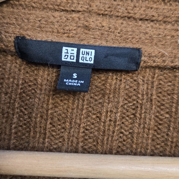 Uniqlo Long Wool Cardigan Single Button - Picture 6 of 9